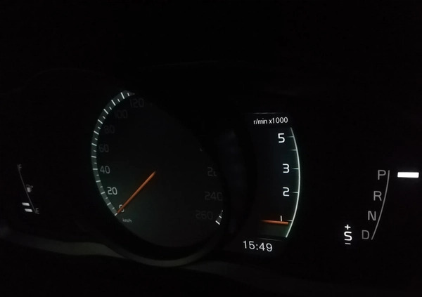Volvo V60 Cross Country cena 68800 przebieg: 199000, rok produkcji 2017 z Opoczno małe 436
